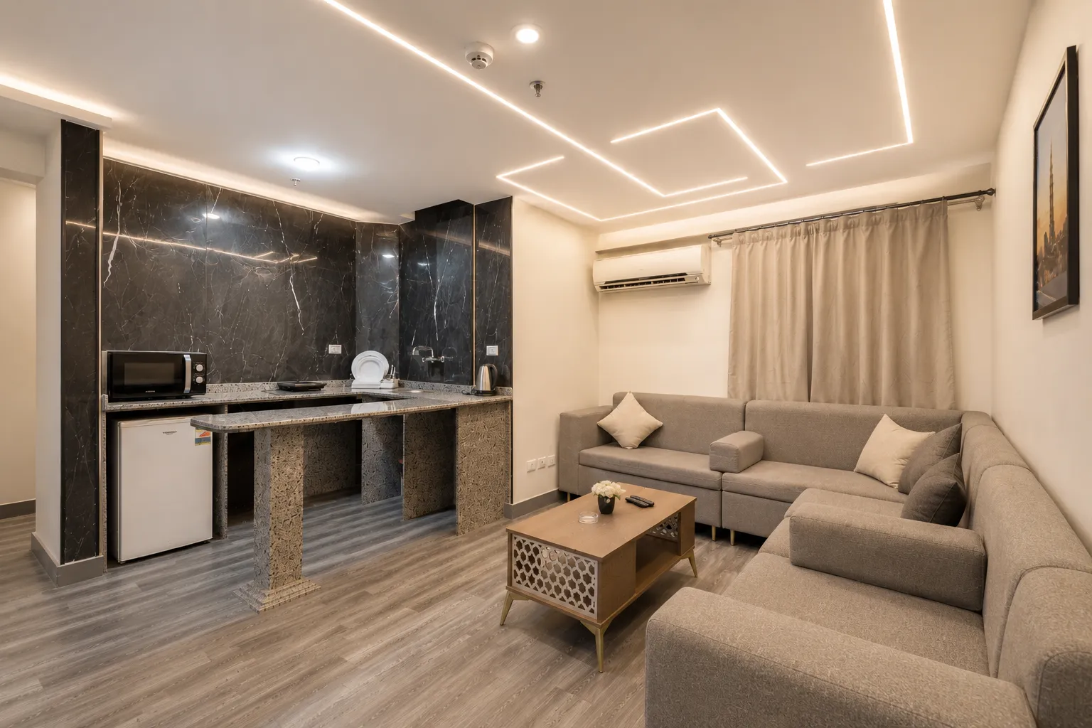 Deluxe Suite bedroom